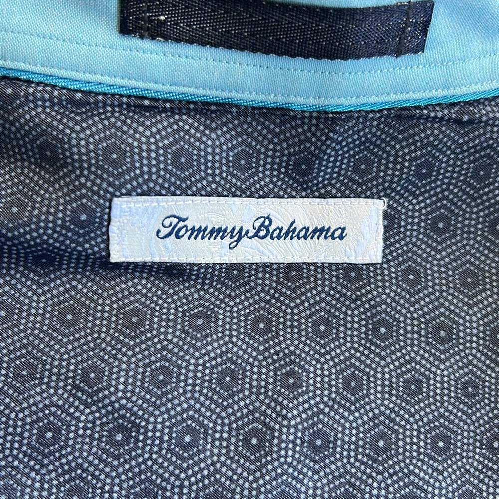 Tommy Bahama Men's Blue Patterned Shirt - Picture 11 of 13